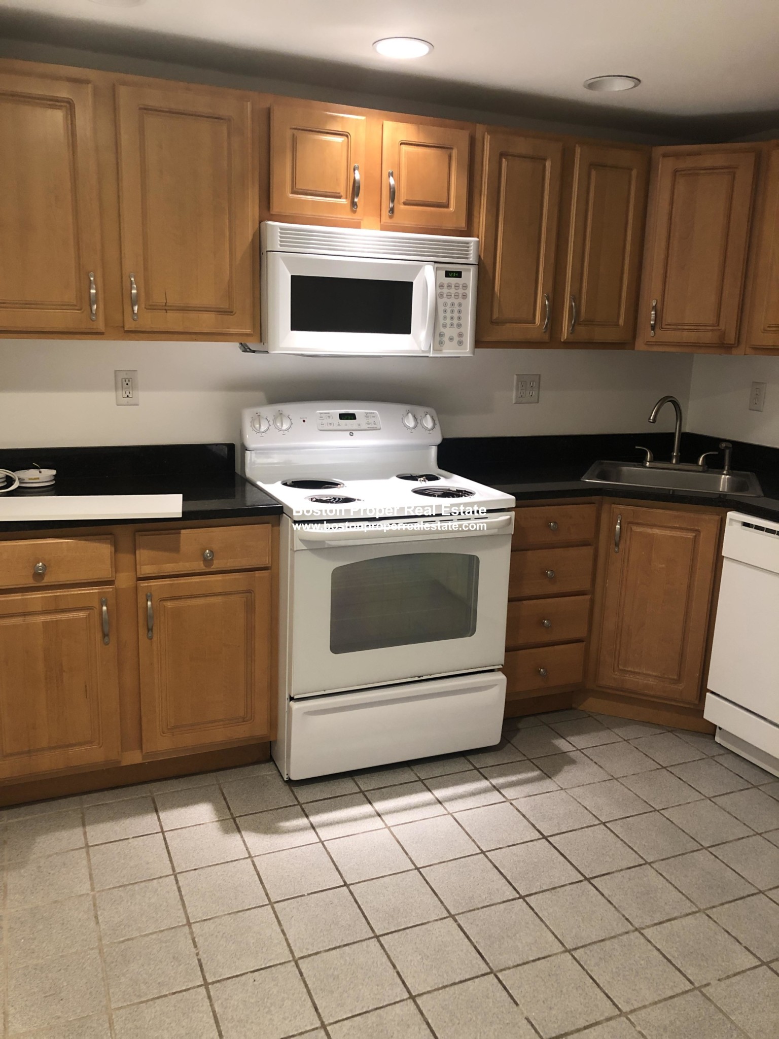 107 Queensberry St, Fenway