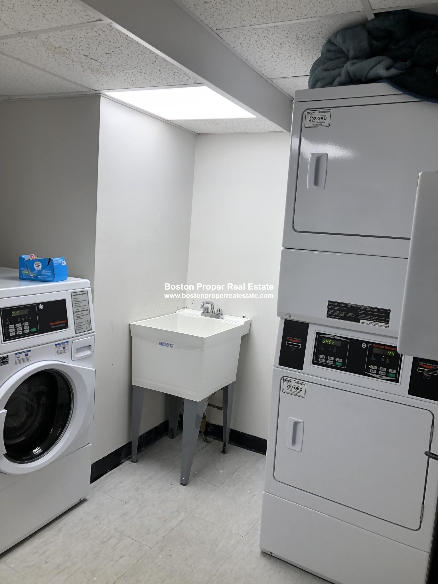 51 Queensberry St, Fenway