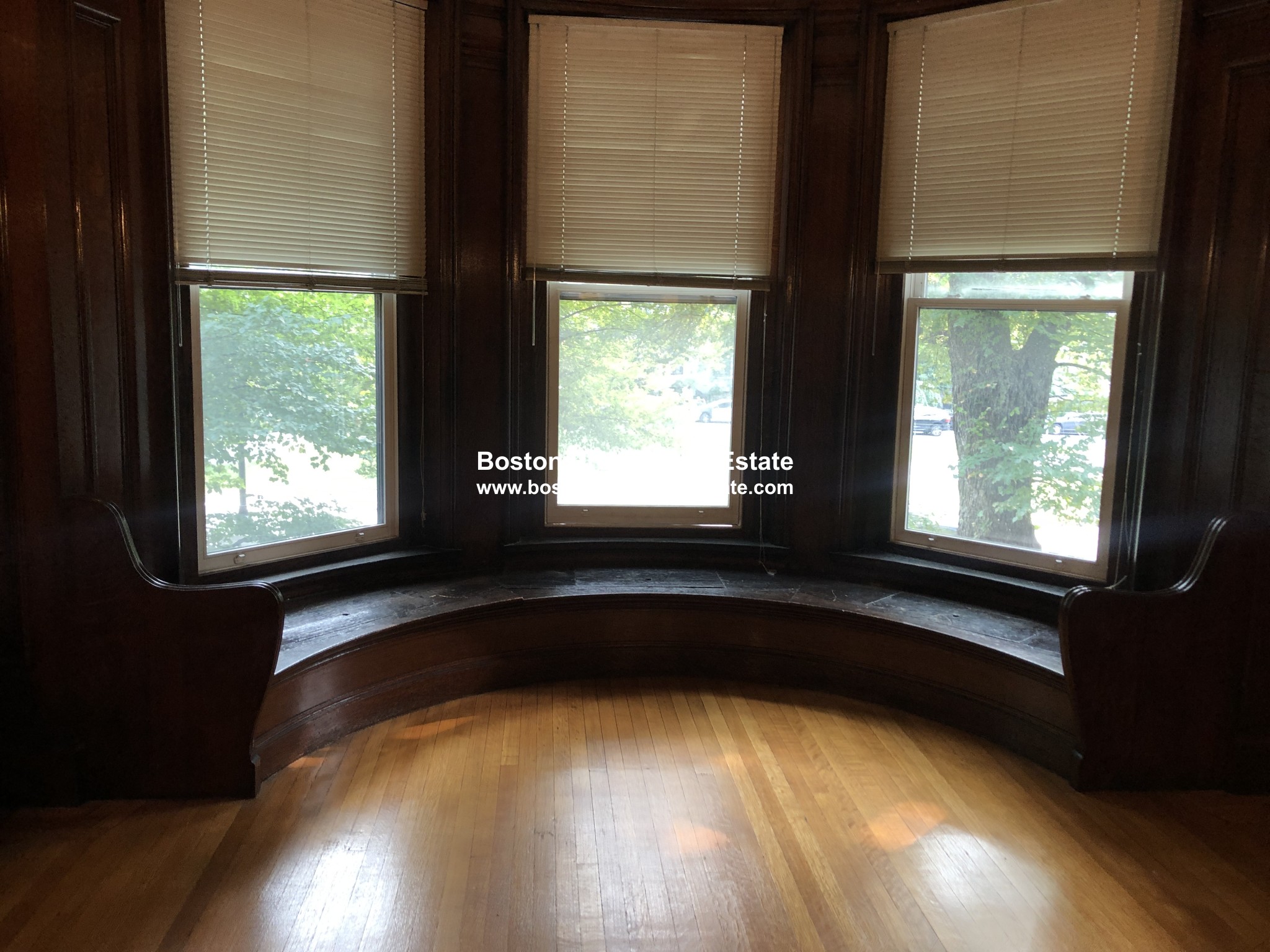 379 Commonwealth Ave, Back Bay