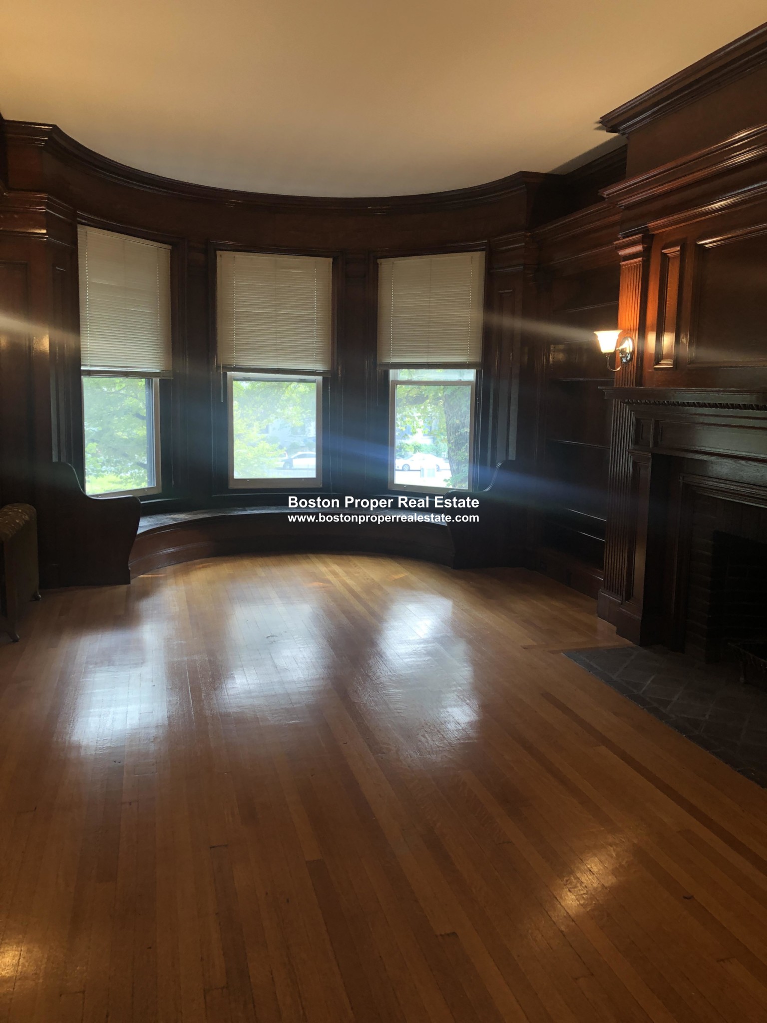 379 Commonwealth Ave, Back Bay