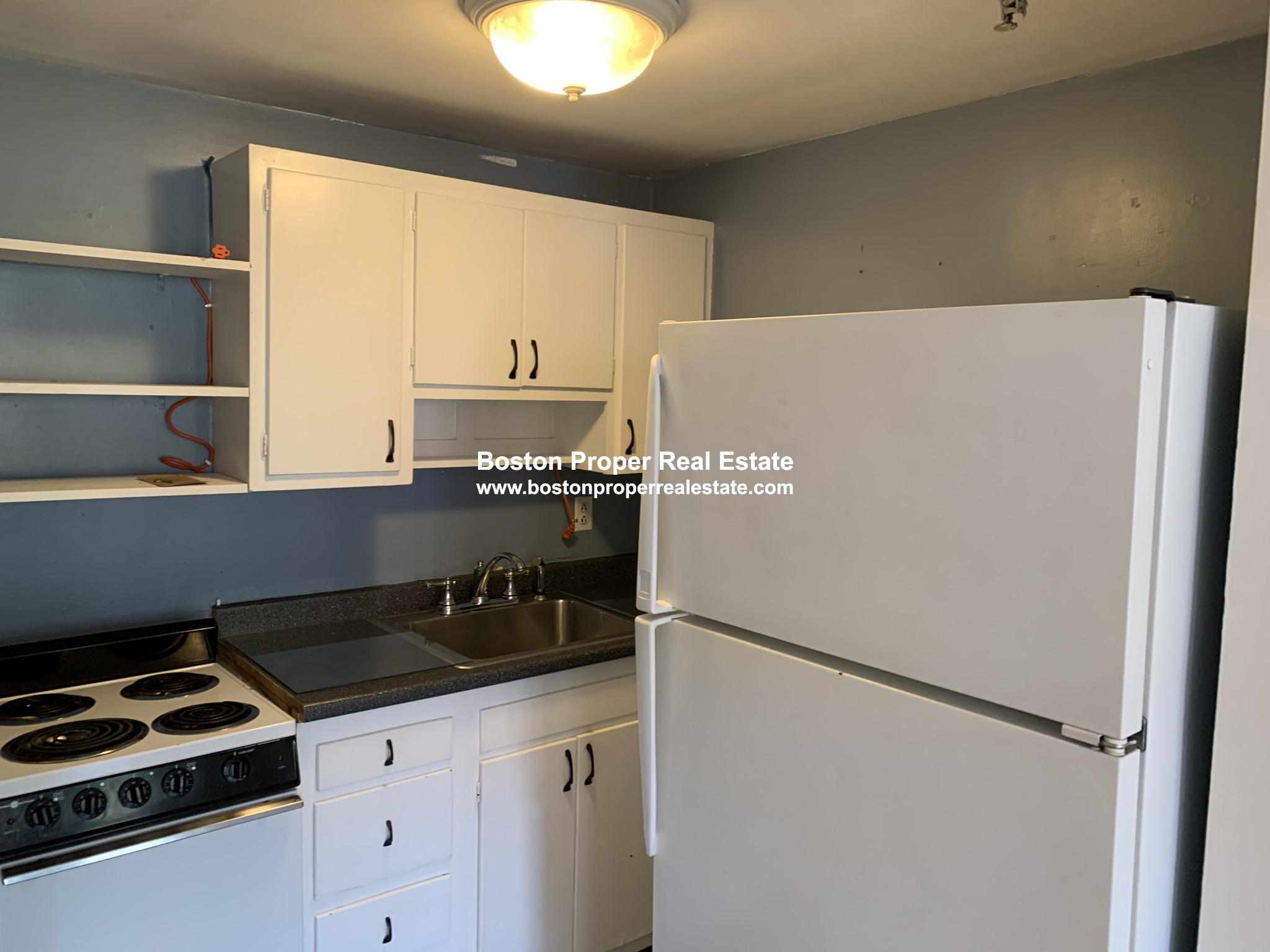 289 Newbury St, Back Bay