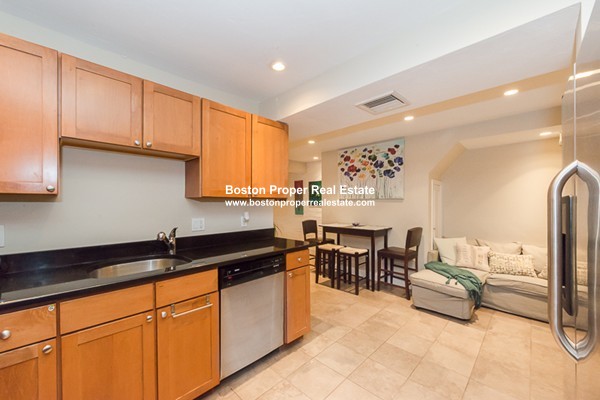 34 Edgerly Rd, Fenway