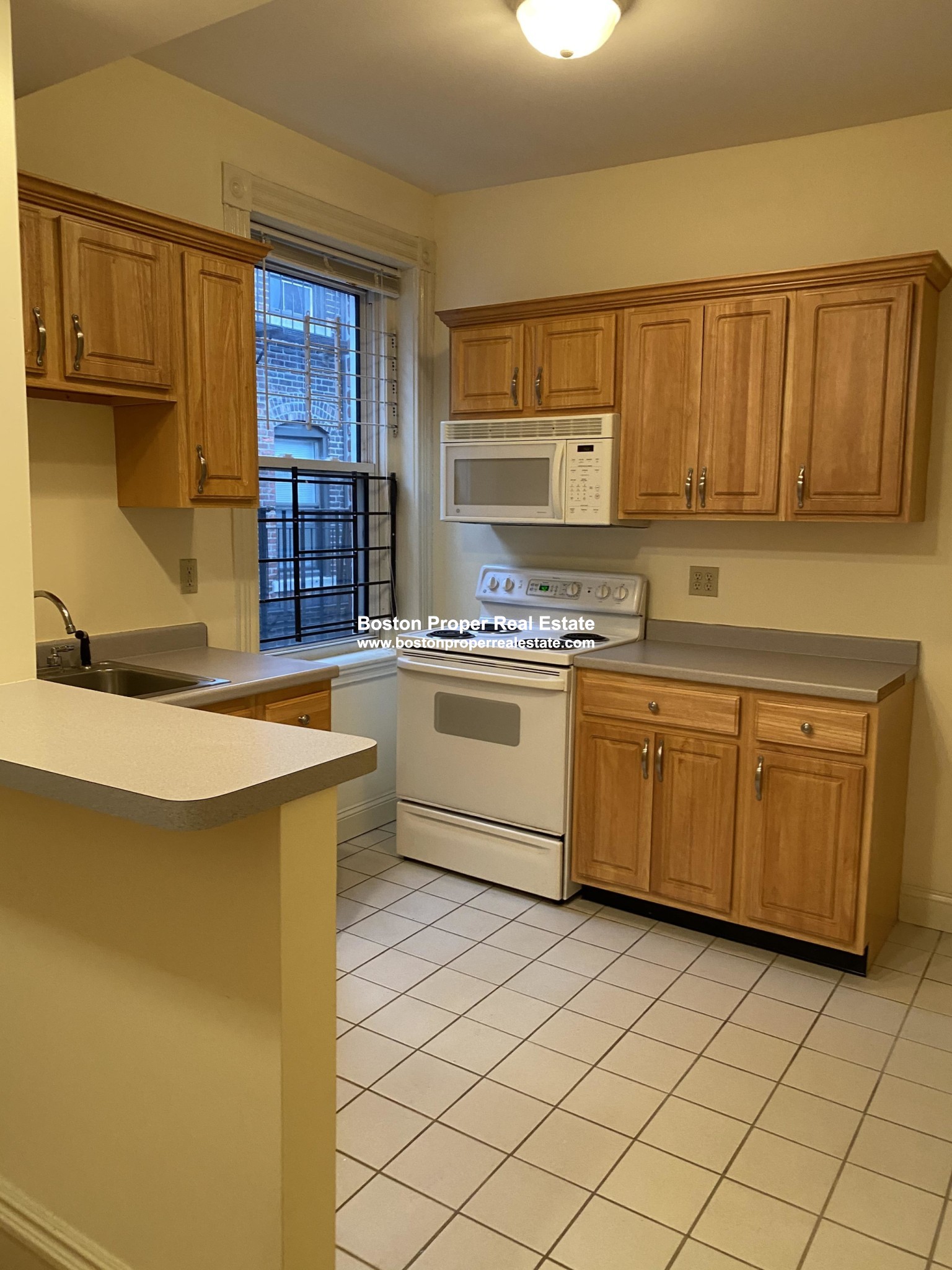 15 Queensberry St, Fenway