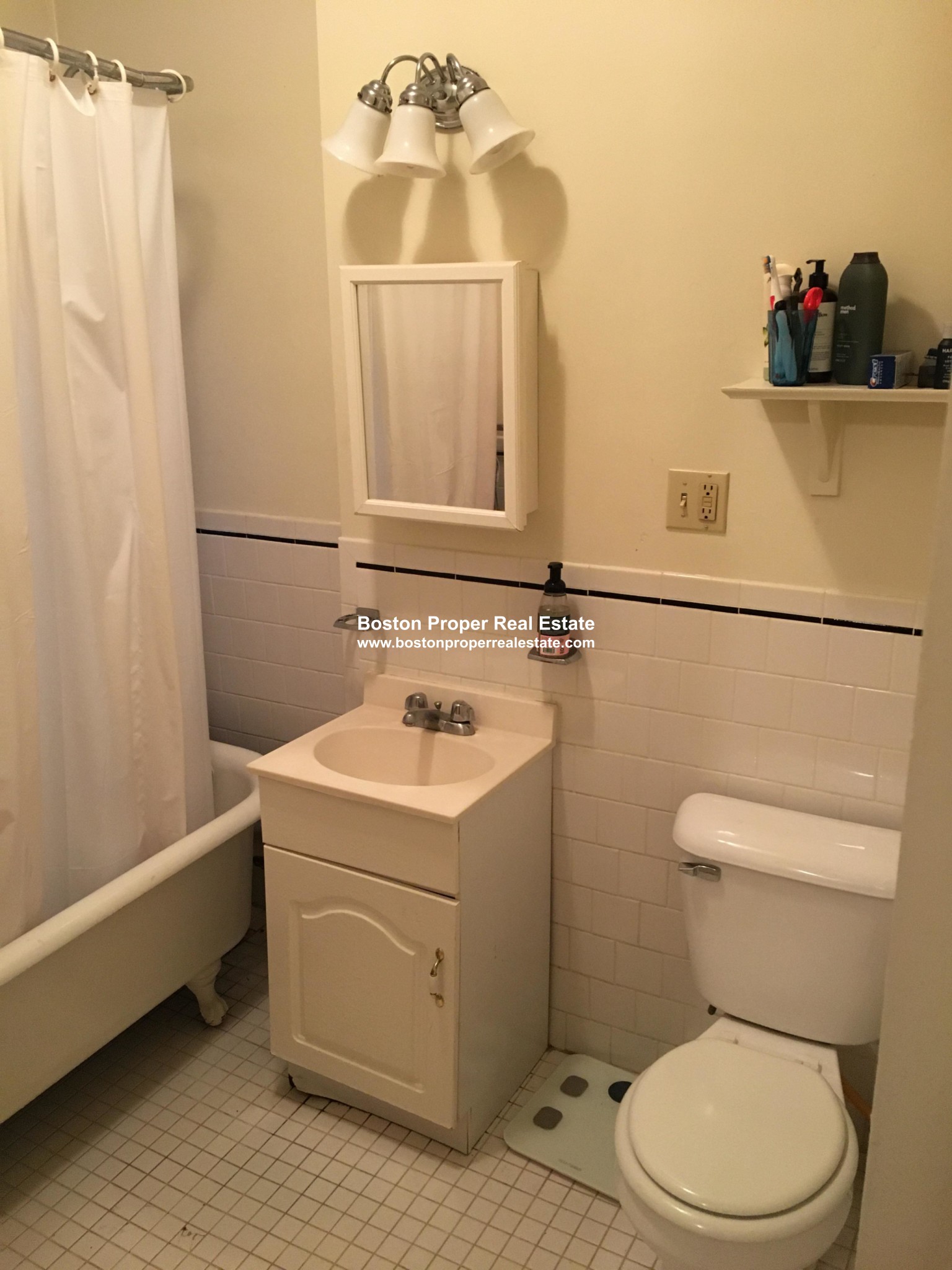 19 Queensberry St, Fenway