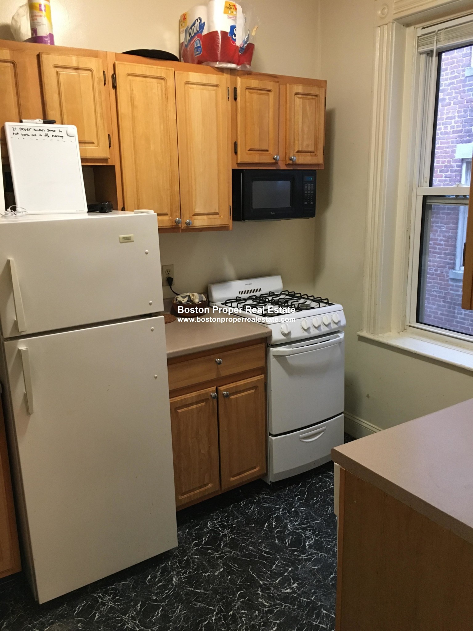 19 Queensberry St, Fenway