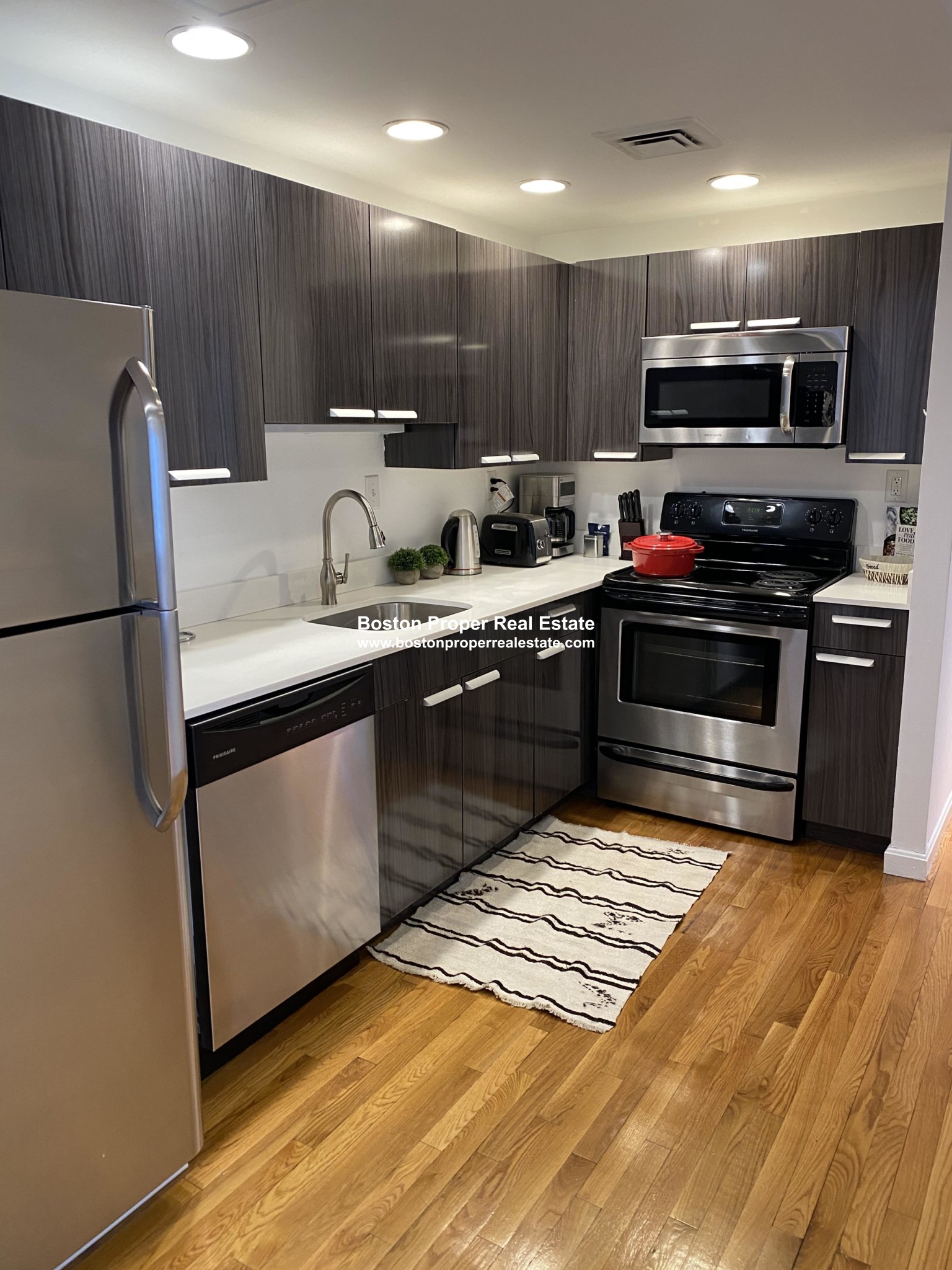 100 Jersey St, Fenway