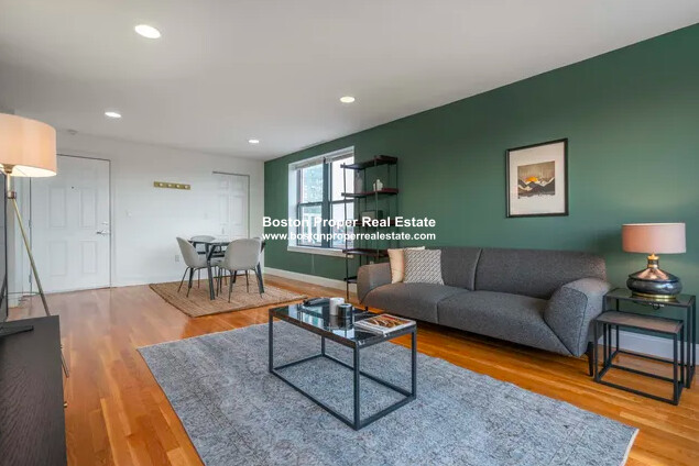 100 Jersey St, Fenway