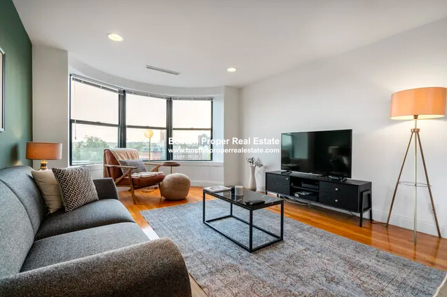 100 Jersey St, Fenway