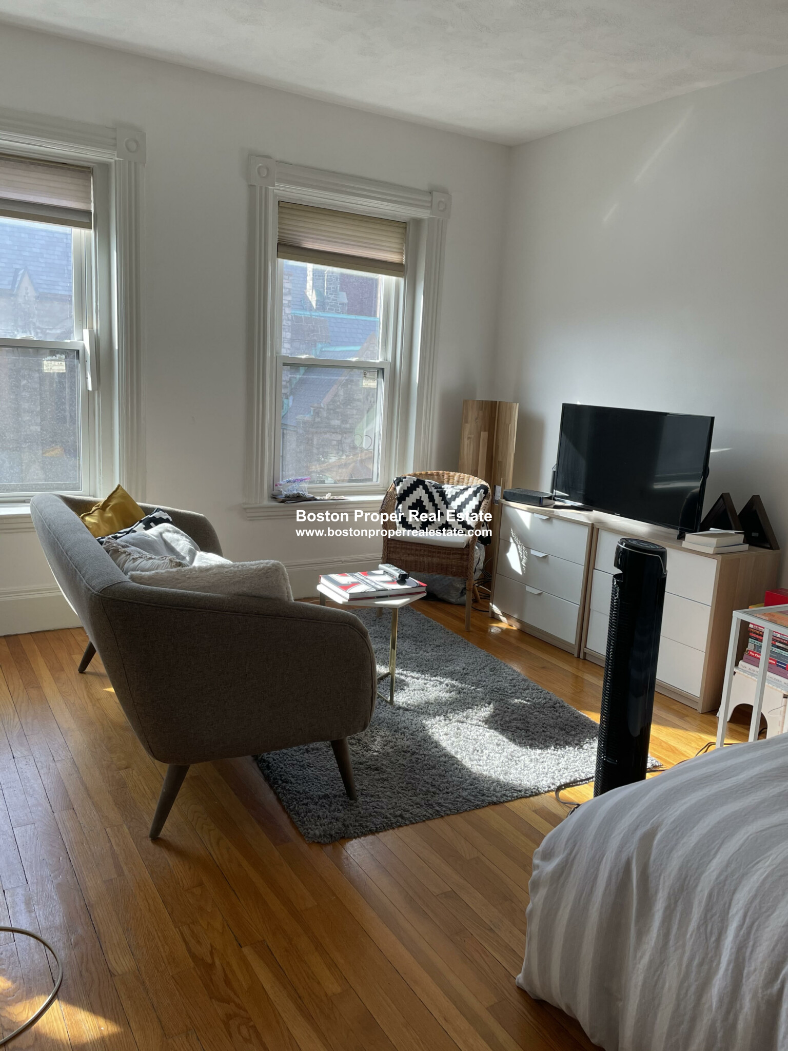 1091 Boylston St, Fenway