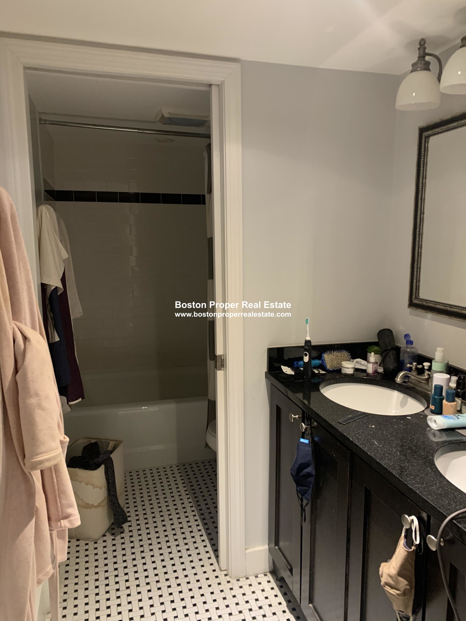 113 Beacon St, Back Bay