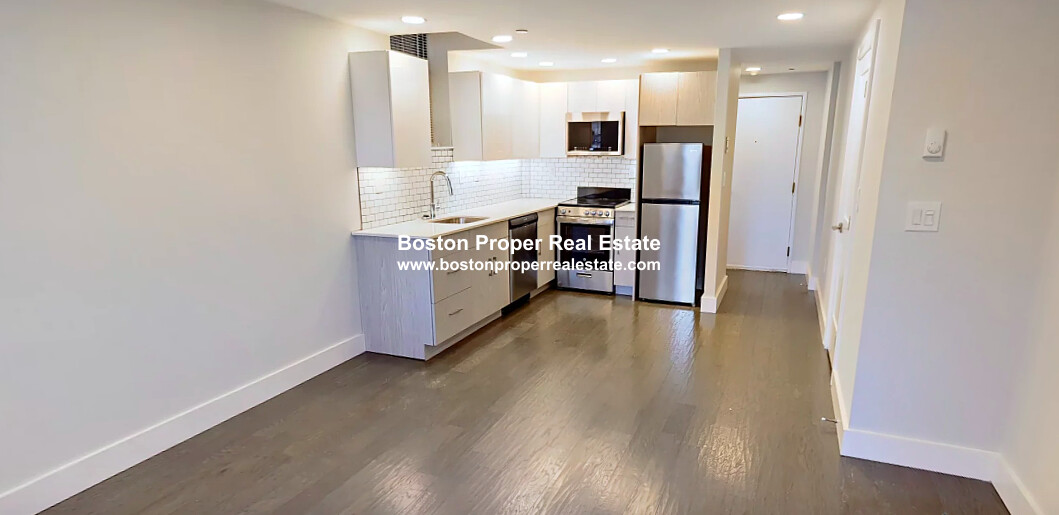 98 Queensberry St, Fenway