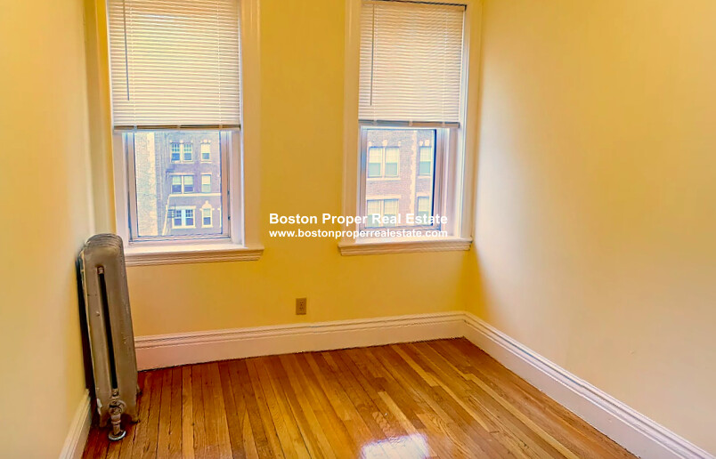 120 Peterborough St, Fenway