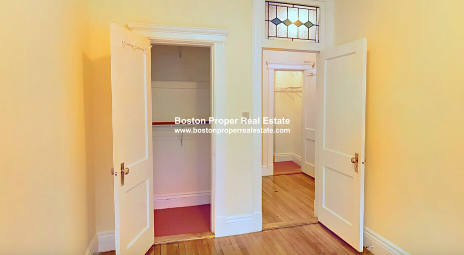 120 Peterborough St, Fenway