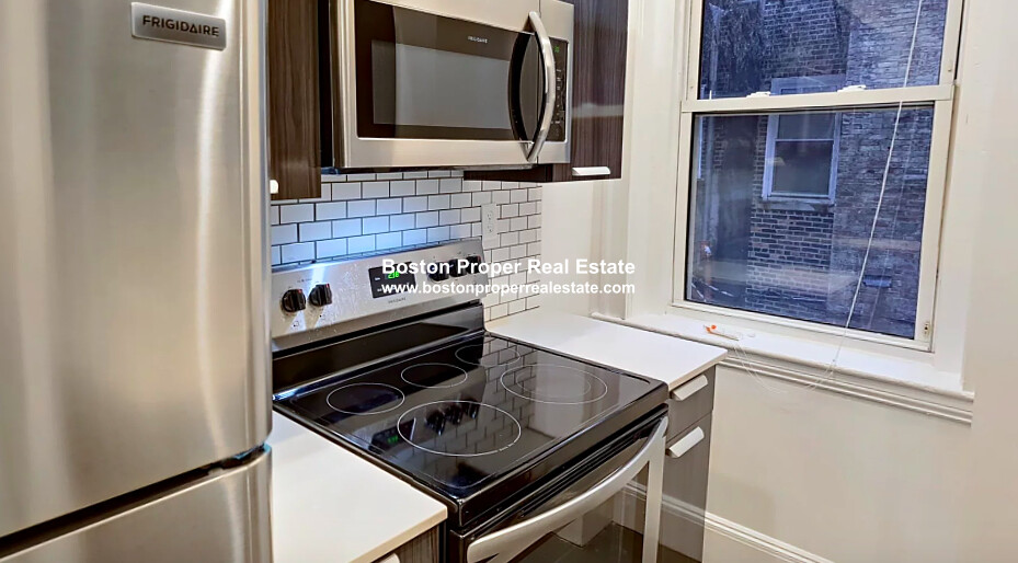 36 Queensberry St, Fenway