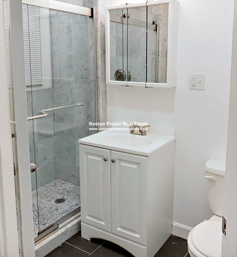 36 Queensberry St, Fenway