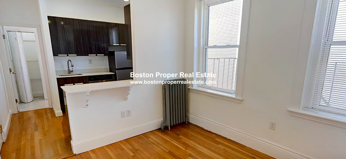 120 Peterborough St, Fenway