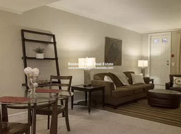 17 Garrison St, Back Bay