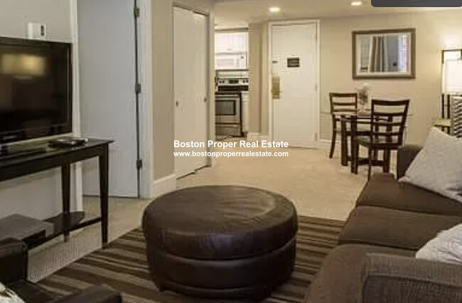 17 Garrison St, Back Bay