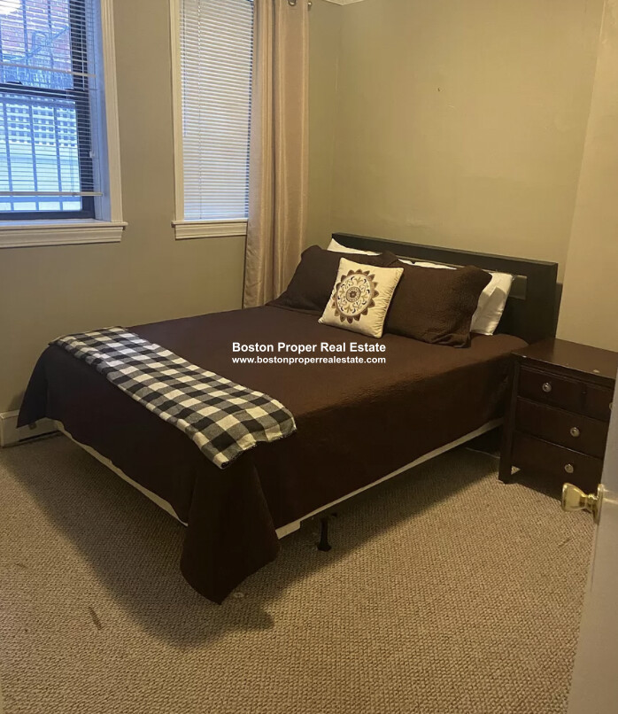 17 Garrison St, Back Bay