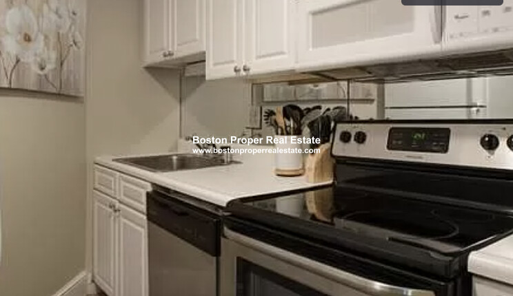 17 Garrison St, Back Bay