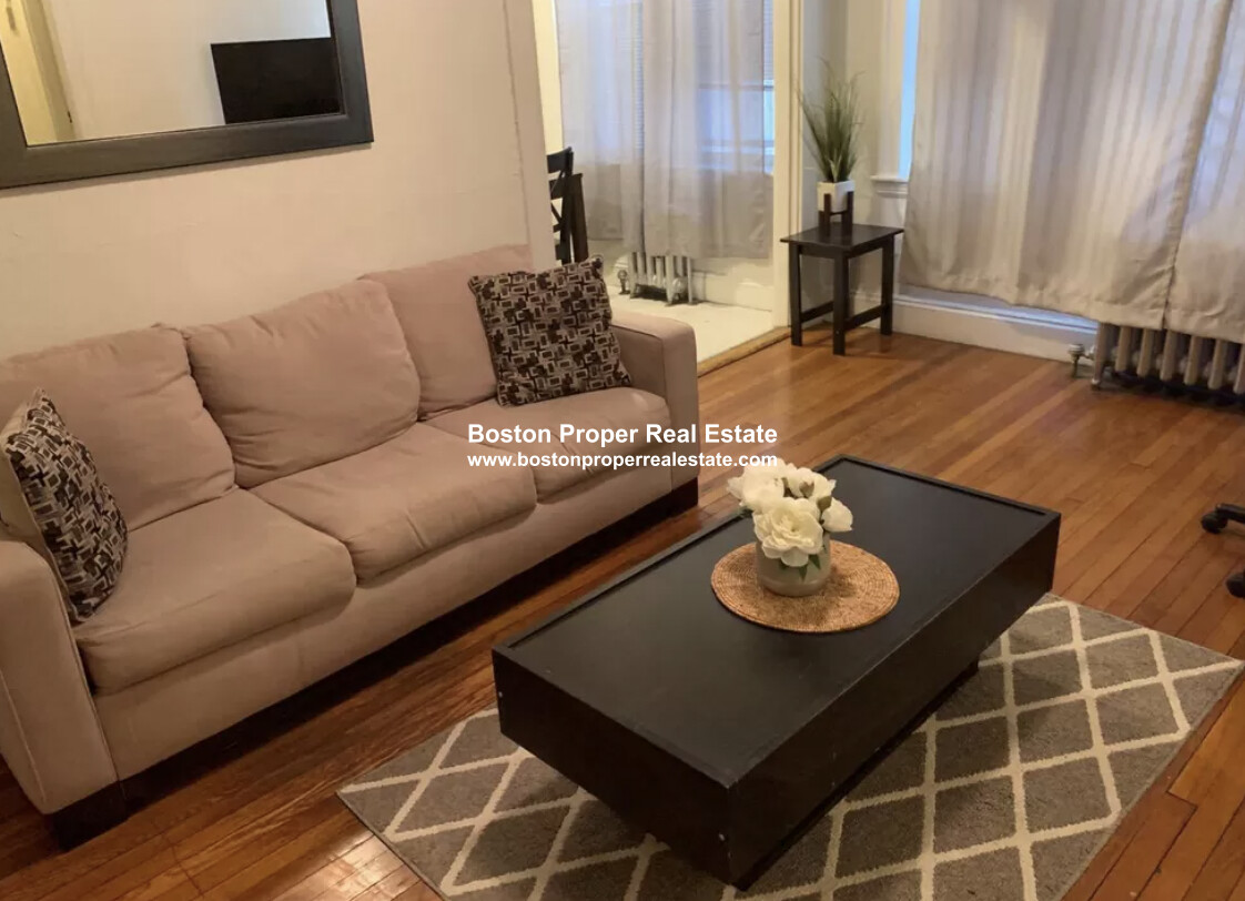 1171 Boylston St, Fenway