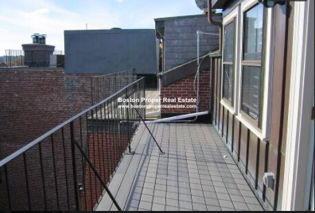 1742 Washington St, South End