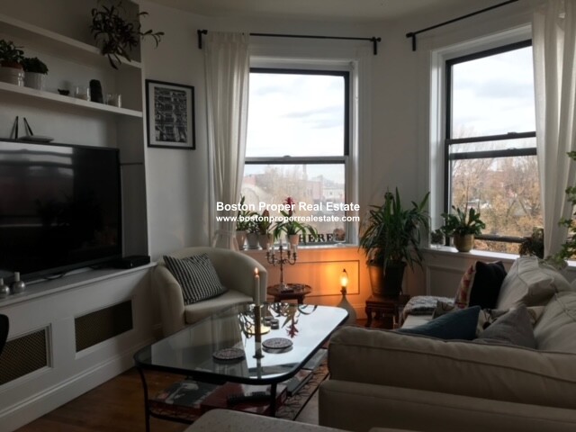 384 Commonwealth Ave, Back Bay