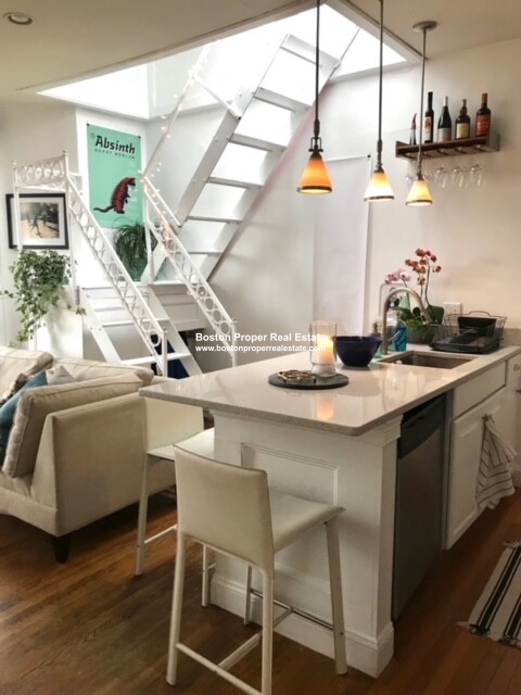 384 Commonwealth Ave, Back Bay