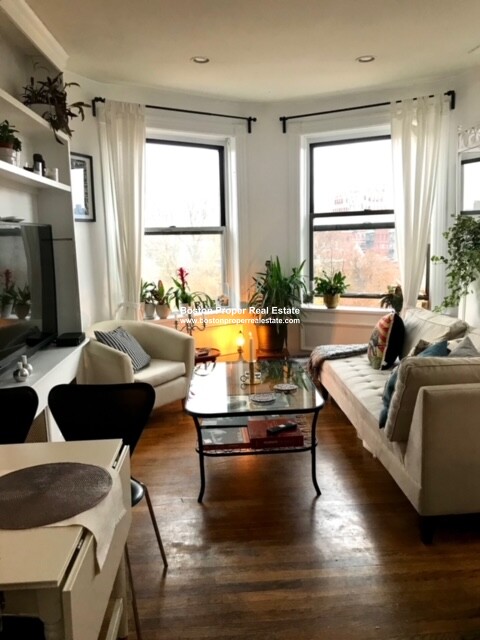 384 Commonwealth Ave, Back Bay
