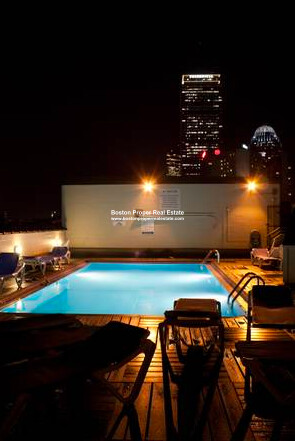 12 Stoneholm St, Fenway