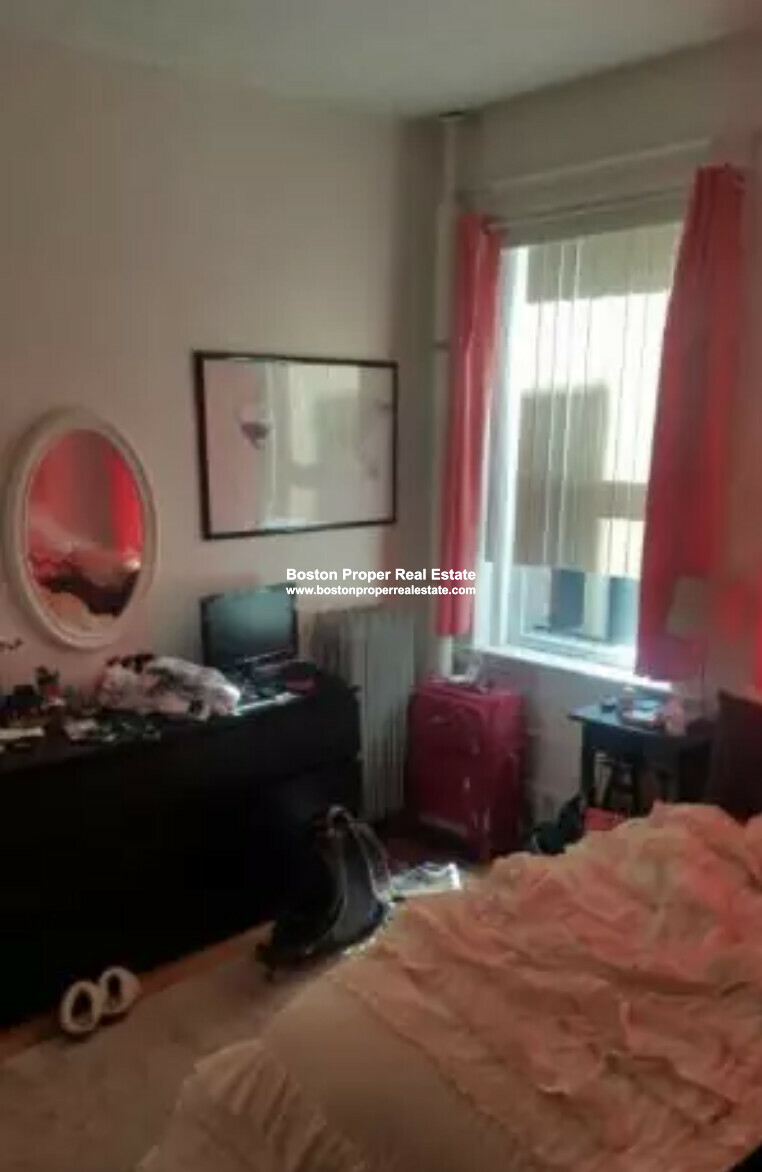 26 Hemenway St, Fenway