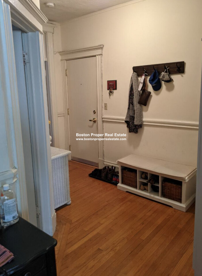 15 Queensberry St, Fenway