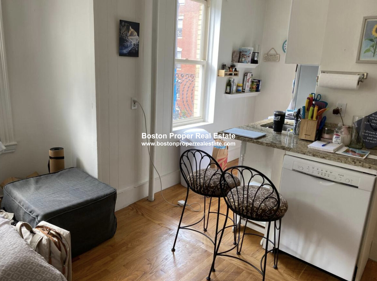 108 Myrtle, Beacon Hill