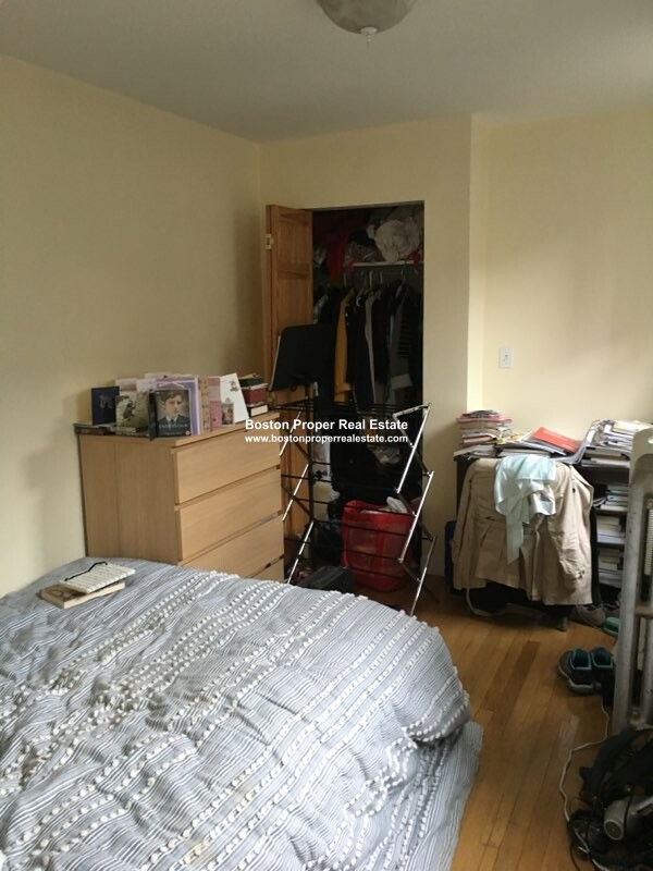 70 Joy St, Beacon Hill