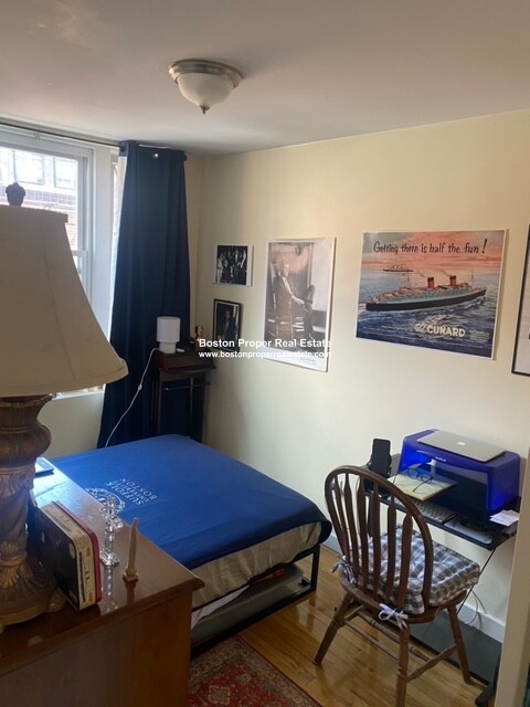 70 Joy St, Beacon Hill