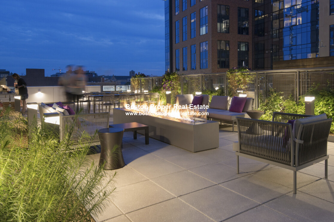 345 Harrison Ave, South End