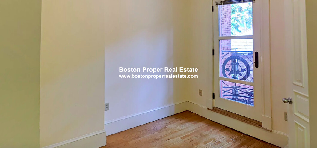 195 Commonwealth Ave, Back Bay