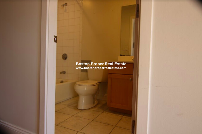 166 Saint Botolph St, Back Bay