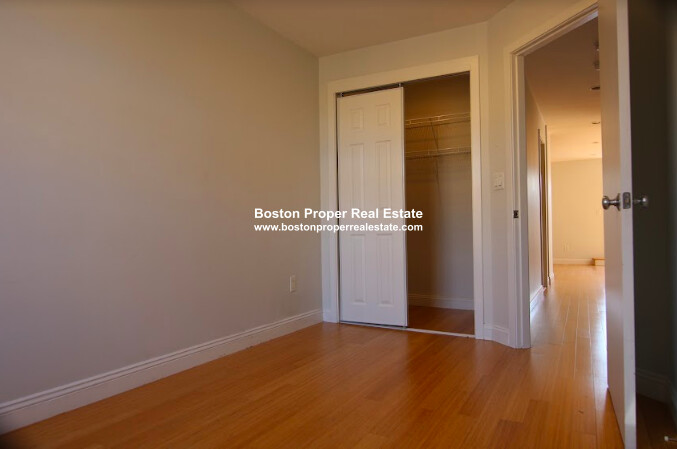 166 Saint Botolph St, Back Bay