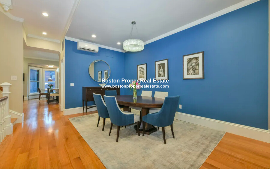 214 Beacon St, Back Bay