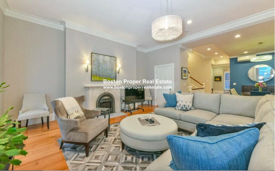 214 Beacon St, Back Bay