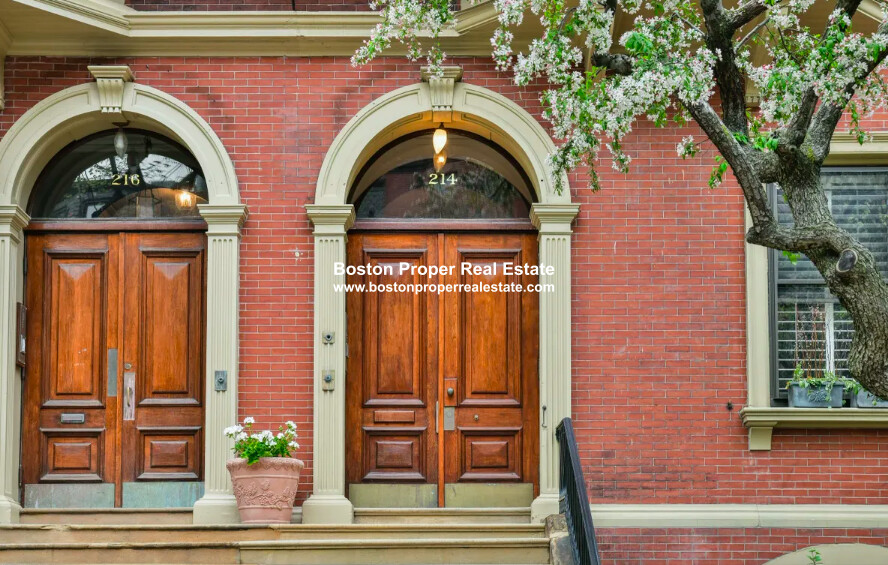 214 Beacon St, Back Bay