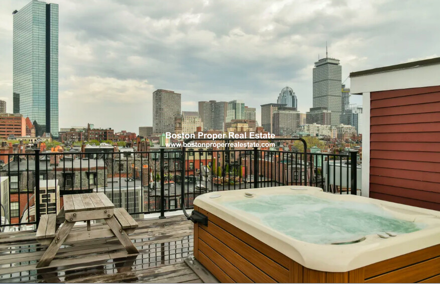 214 Beacon St, Back Bay