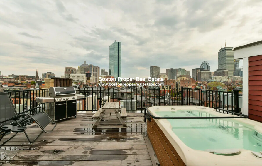 214 Beacon St, Back Bay