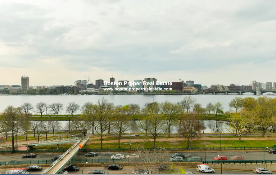 214 Beacon St, Back Bay