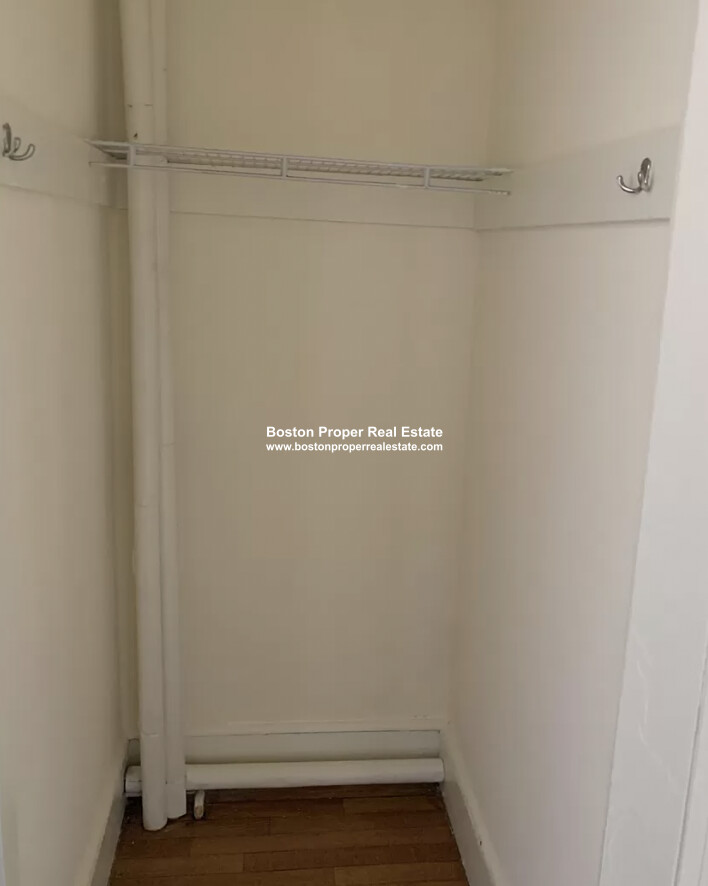 195 Commonwealth Ave, Back Bay