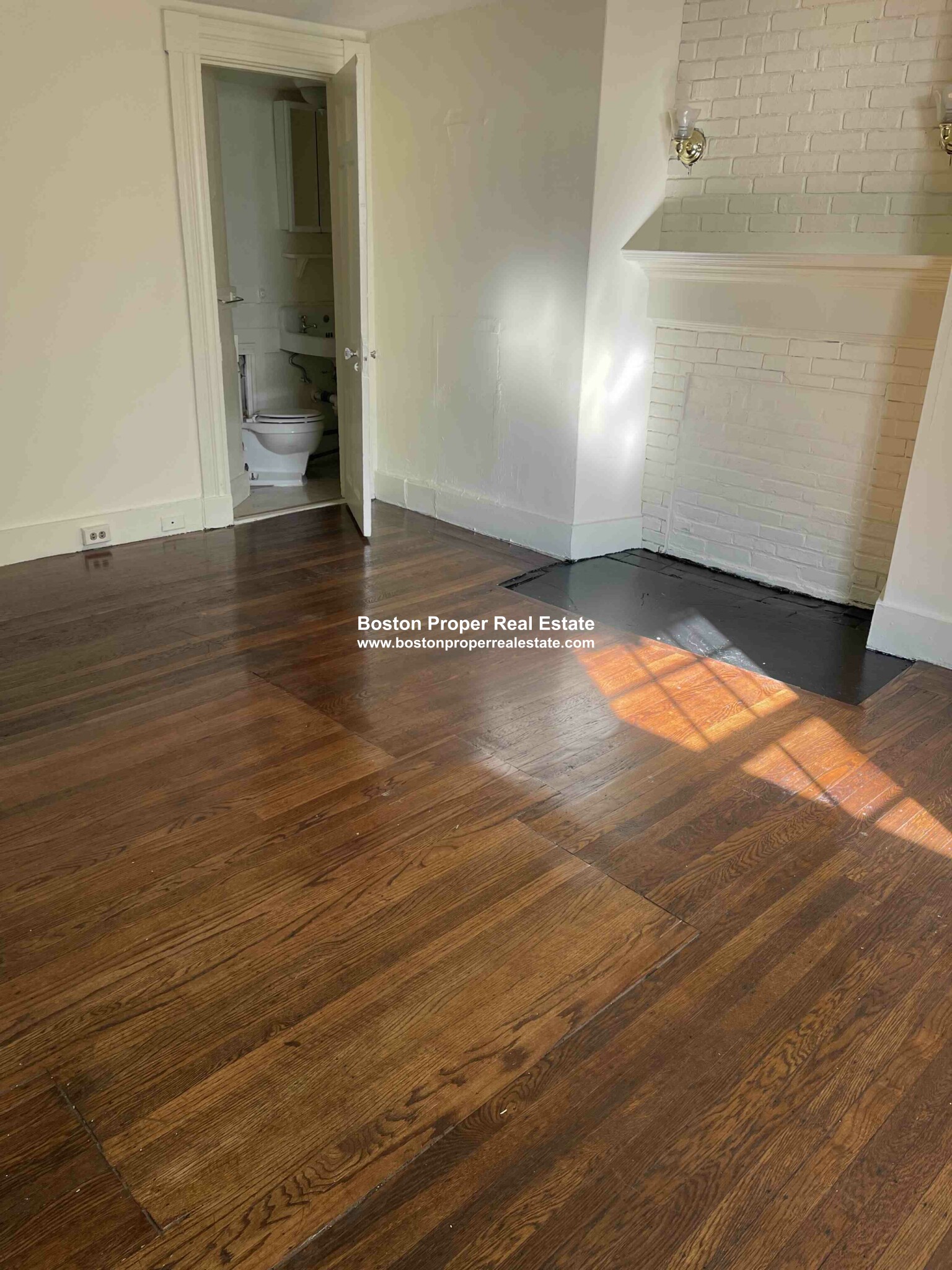 90 Myrtle St, Beacon Hill