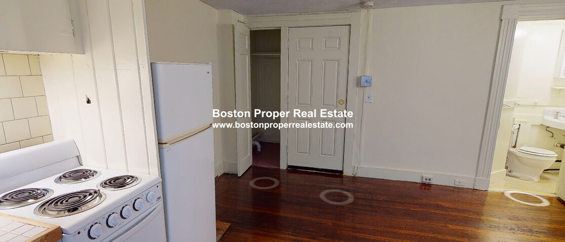 90 Myrtle St, Beacon Hill