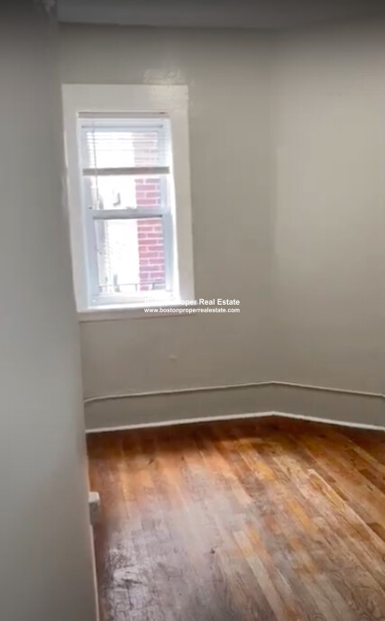 161 Endicott St, North End