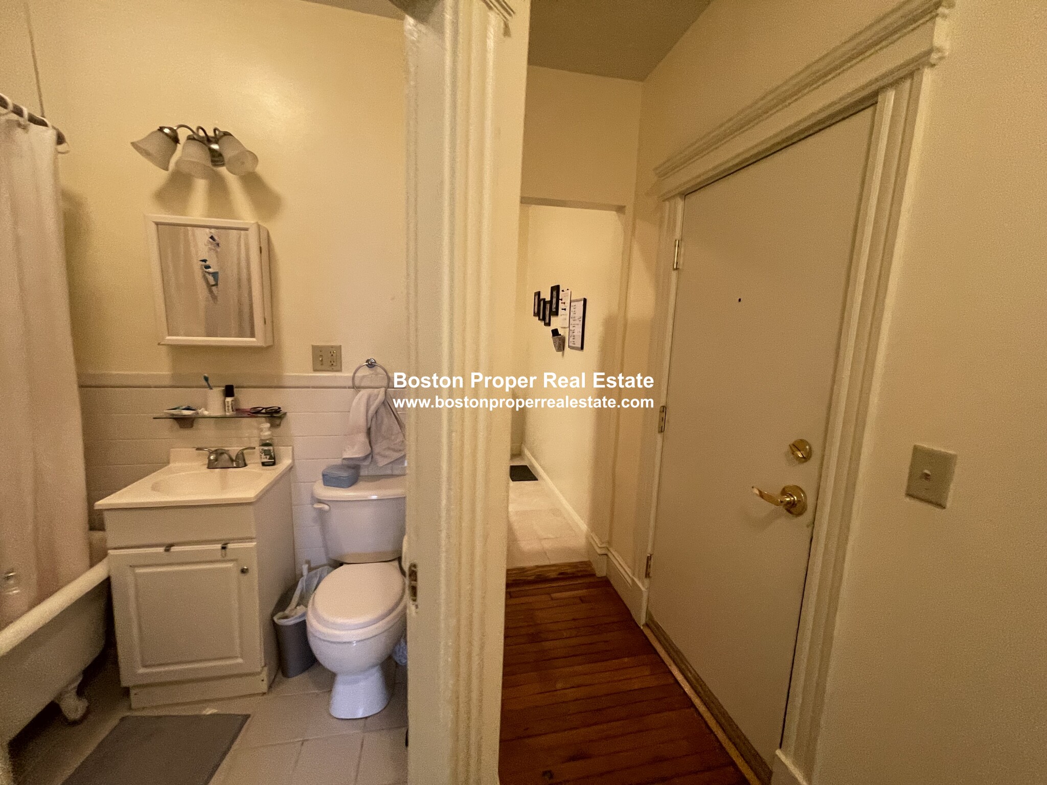 100 Queensberry St, Fenway